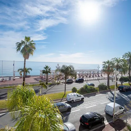 Sea Front - Panoramic View With Terrace - 85 M דירה ניס