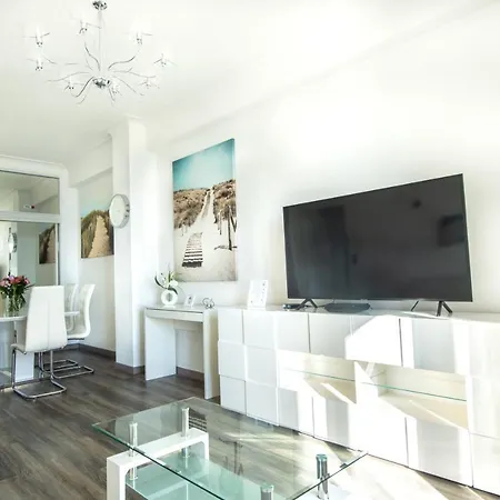 Sea Front - Panoramic View With Terrace - 85 M Apartamento *