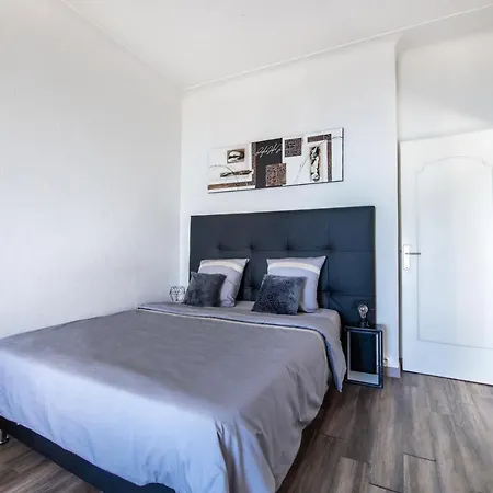 Sea Front - Panoramic View With Terrace - 85 M Nicea